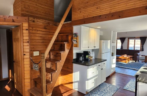 Colton Cabaña | Waterfront Cottage with Hot Tub! Sleeps 6, Free Kayaks, Bikes & Hiking Trail!