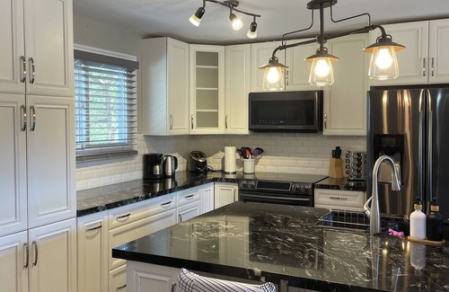 Washago Cabaña | Waterfront Cozy Cottage
