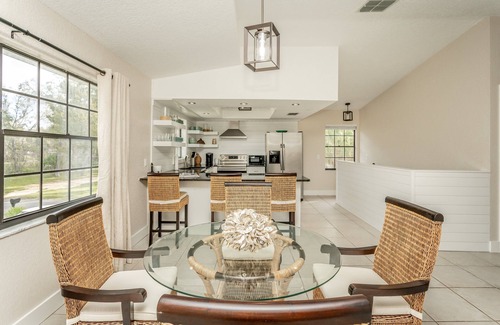 Crystal River Casa | Waterfront Home en Crystal River con respiraderos de primavera "Lands End Vacation Home"