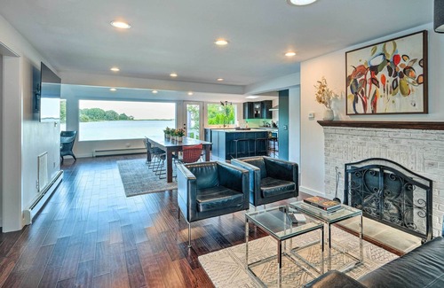 Deale Beach Casa | Waterfront Deale Home w/ Hot Tub + Bay Access