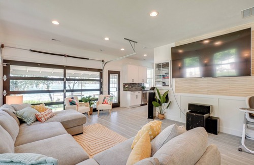 Tumtum Cabina | Waterfront Deck w/Fire Pit: Lake Spokane Gem!