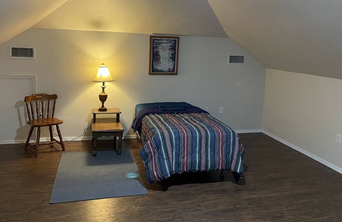 Pierre Part Apartamento | Waterfront deck, LR/K/BA first floor, 1 Queen BR upstairs+balcony.