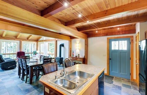 Deer Isle Casa | Waterfront Deer Isle Retreat w/ Fire Pit!