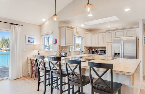 Allyn-Grapeview Casa | Waterfront, dog-friendly home with private beach, amazing deck & harbor view