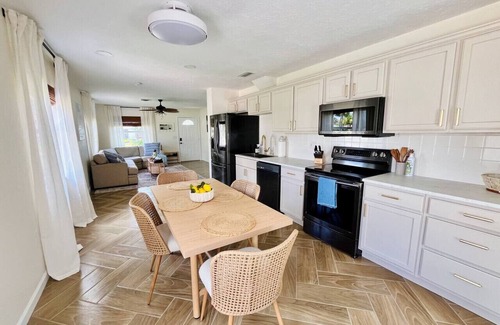 Laurel Apartamento | Waterfront duplex, walk to the beach