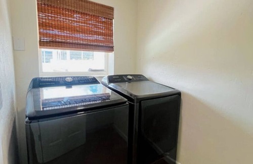 Laurel Apartamento | Waterfront duplex, walk to the beach