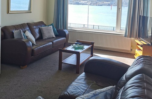 Neyland Cabina | waterfront family friendly cottage in the heart of Pembrokeshire