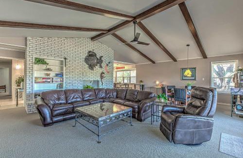 Kingsland Casa | Waterfront Family Home for 12 w Deck & Lake Views