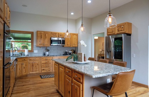 Battle Creek Casa | Waterfront Family Lake House Lux Decor, Electric Fire Pit + More