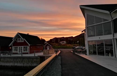 Tranoy Municipality Casa | Waterfront Fishermen's Cottages