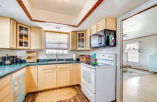 Spring Hill Cabaña | Waterfront Florida Escape w/ Deck & Private Dock!