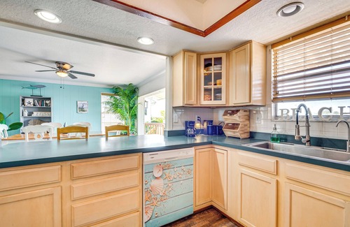 Spring Hill Cabaña | Waterfront Florida Escape w/ Deck & Private Dock!