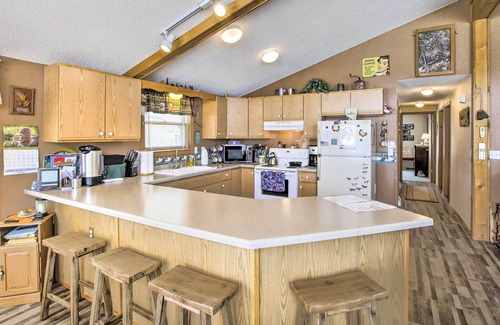 Friendship Cabaña | Waterfront Friendship Home w/ Private Pier!