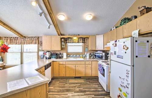 Friendship Cabaña | Waterfront Friendship Home w/ Private Pier!