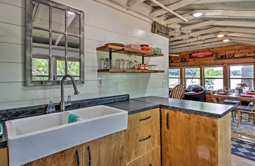 Deerwood Cabina | Waterfront Getaway w/ Beach, Paddle Boat, Fire Pit