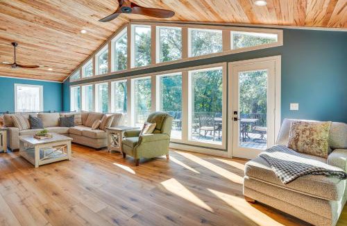 Gilbertsville Casa | Waterfront Gilbertsville Retreat on Kentucky Lake!