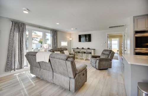 Bellamy Casa | Waterfront Gloucester Cottage with Private Boat Dock