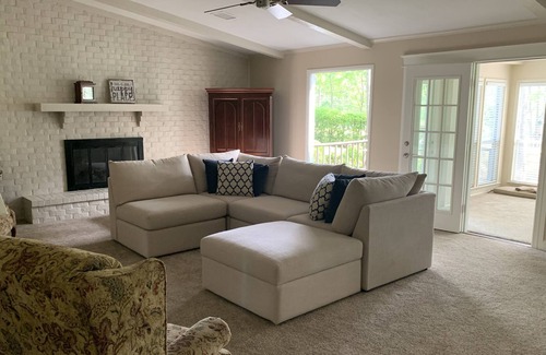 Holly Lake Ranch Casa | Waterfront, golf course home with resort amenities, 3 bedroom, 3 bath, sleeps 8.
