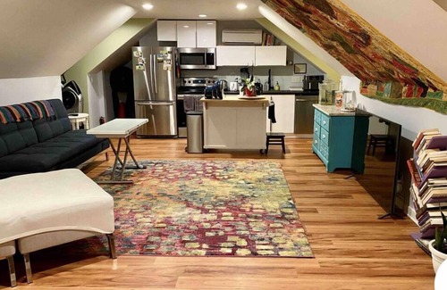 Fox Hill - Grandview Casa | Waterfront Hideaway PRIVATE 3rd flr guestsuite PRIVATE DECK Nature Preserve View