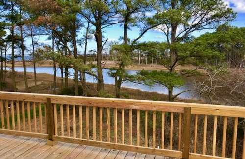 Fox Hill - Grandview Casa | Waterfront Hideaway PRIVATE 3rd flr guestsuite PRIVATE DECK Nature Preserve View