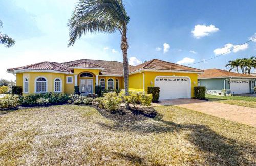 Cape Coral Casa | Waterfront Hideaway