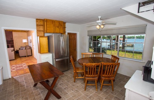 Fort Walton Beach Casa | Waterfront Home |Private Dock and Water Access |20 mins by boat to Crab Island |Military Welcome