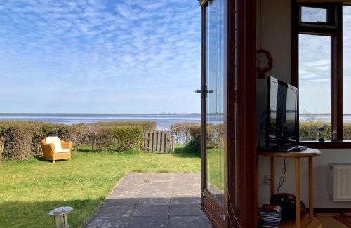 Anjum Chalet De Esquí | Waterfront holiday home Sonnenschein 3 persons with sauna