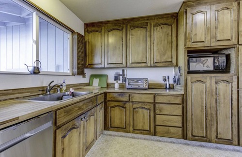San Rafael Casa | Waterfront home, beautiful, spacious, clean, pet friendly. Near SF, Napa