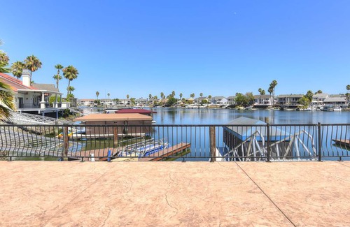 Discovery Bay Casa | Waterfront Home ~ Fun Weekend Escapada