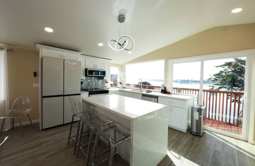 Old Town Casa | Waterfront Home in Bodega Bay! 3Beds, 2Baths & panoramic ocean views.