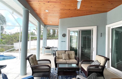 Palm Harbor Casa | Waterfront Home-Intercoastal Access-Boat Dock-Salt Water Screened Heated Pool