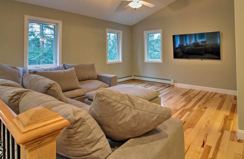Georges Mills Casa | Frente al hogar en el lago Sunapee w / muelle privado!