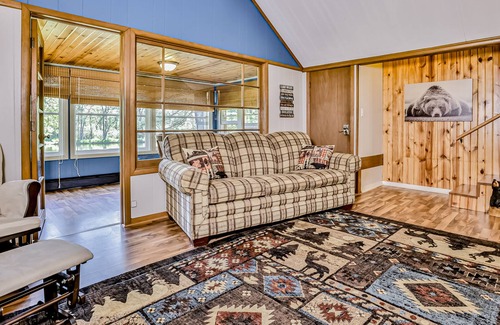 Lake Tomahawk Casa | Waterfront home on Wisconsin River with dock, kayaks, canoe, firepit - 2 dogs OK