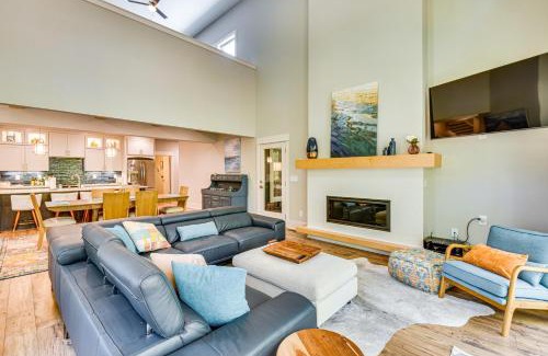 Reed Creek Casa | Waterfront Home on Lake Hartwell with Dock Access