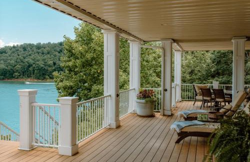 La Follette Casa | Waterfront Home on Norris Lake with Boat Slip!