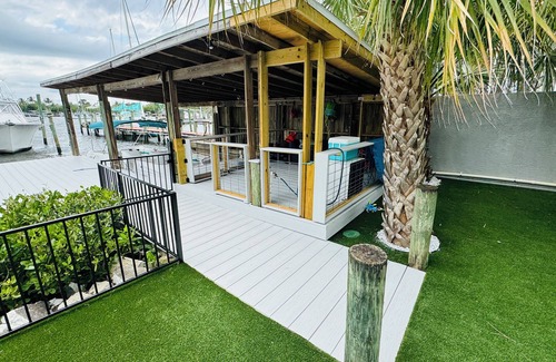 Stuart Casa | Waterfront Home on the Harbor with a Pool, Boat Dock & Pet Friendly!