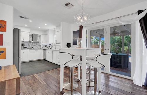 Coral Ridge Isles Casa | Waterfront Home Heated Pool BBQ Parking!