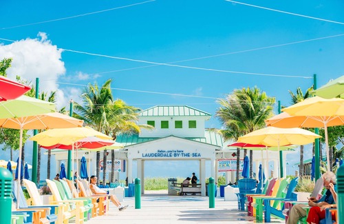 Coral Ridge Isles Casa | Waterfront Home with a Heated Pool 10 min to the Beach