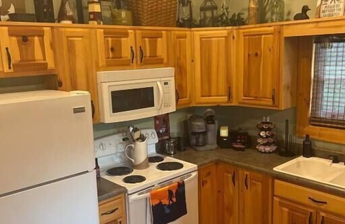Clarkson Casa | Waterfront Home on Nolin Lake Near Mammoth Cave - Dogs OK!