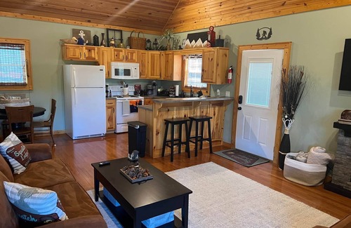 Clarkson Casa | Waterfront Home on Nolin Lake Near Mammoth Cave - Dogs OK!