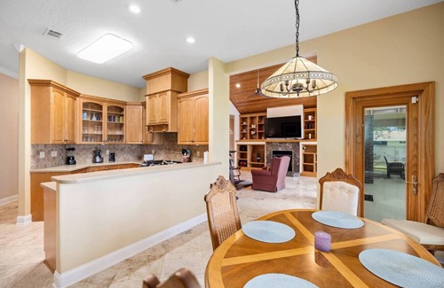 Mary Esther Casa | Waterfront Home on the Bayou, Pet Friendly