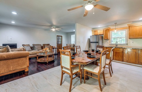 Farmville Casa | Waterfront Home w/Deck & Yard, 4 Mi to Farmville!