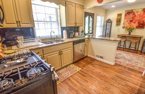Northport Casa | Waterfront Home w/ Spacious Outdoor Deck & Boat Slips!