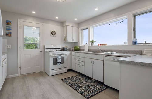 Narragansett Casa | Waterfront Home with Beautiful Views on Harbor Island
