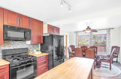 Osceola Casa | Waterfront home with dock, pool and hot tub! NOTRE DAME FOOTBALL