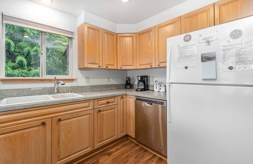 Shelton Casa | Waterfront home with Private Dock, Lake Toys, EV Charger at Lost Lake
