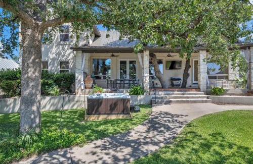 Horseshoe Bay West Casa | Waterfront Home with Boat Slip, Spacious Outdoor Patio and a Fenced Yard