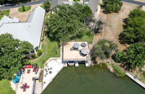 Horseshoe Bay West Casa | Waterfront Home with Boat Slip, Spacious Outdoor Patio and a Fenced Yard