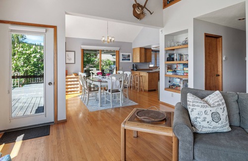 Sandpoint Casa | Waterfront home with AC, boat lift, dock | Dog Friendly