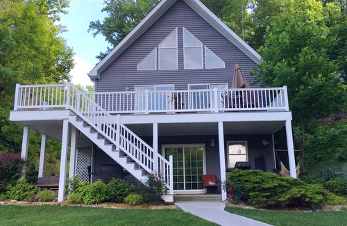 Goodview Casa | SML, FAMILIA AMIGABLE, PASOS AL LAGO, MESA DE PISCINA, TEATRO / GAMEROOM, WIFI, Kayaks